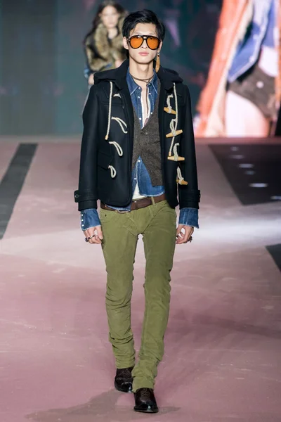Look 47